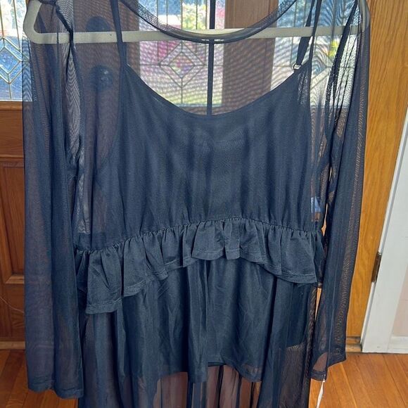 Hannah Black Sheer High Low Ruffle Top Size Large Nwt - Picture 2 of 6